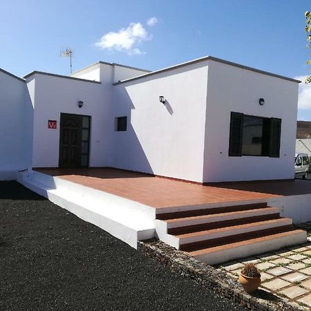 Vivienda Vacacional La Canada Tinajo Exterior photo