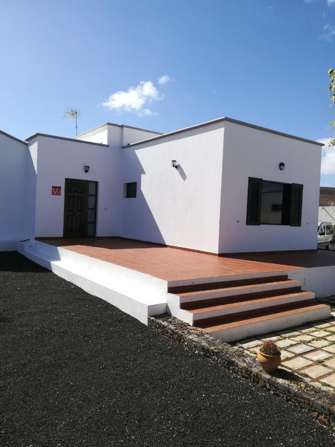 Vivienda Vacacional La Canada Tinajo Exterior photo