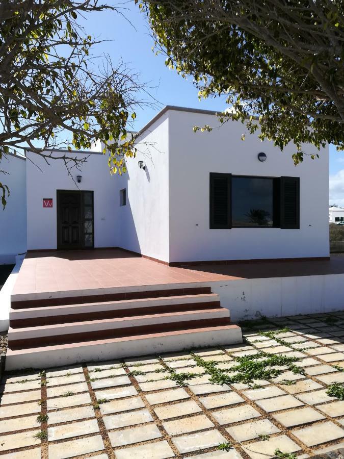 Vivienda Vacacional La Canada Tinajo Exterior photo