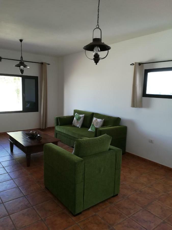 Vivienda Vacacional La Canada Tinajo Exterior photo